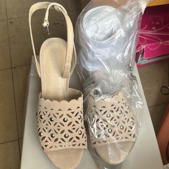 Marc Fisher Cream/Nude Suede Wedge heels Size 8 1/2 - Picture 2 of 4